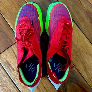 Men’s Nike ZoomX Vaporfly Next% 2 Sneakers (11.5)
